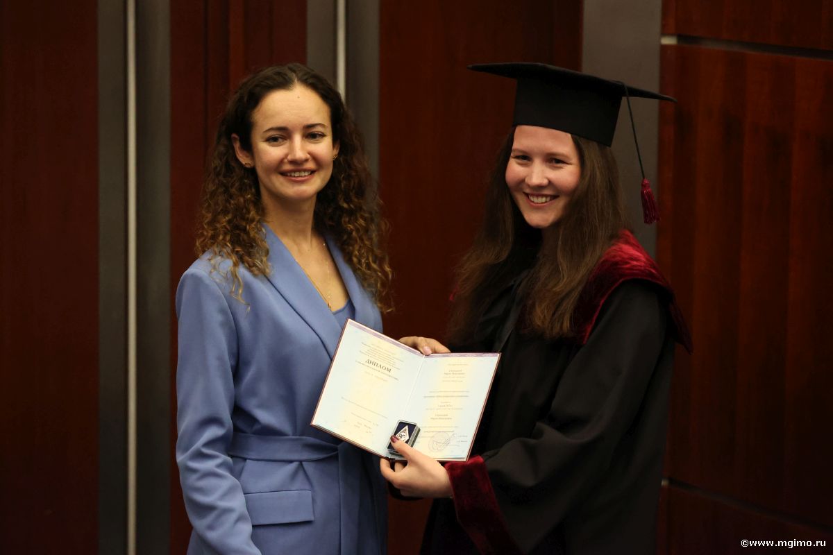 Дипломы и дипломаты: слушатели программы «Международные отношения» завершили обучение
