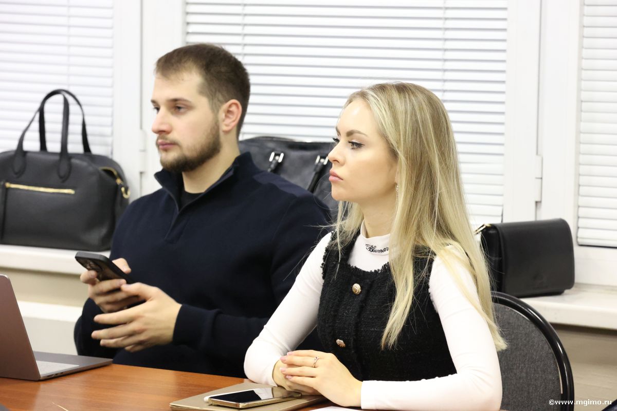 Формирующийся миропорядок: риски и возможности для России