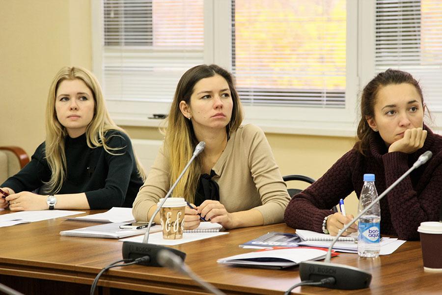 Стартовала программа «Международный деловой протокол и этикет»