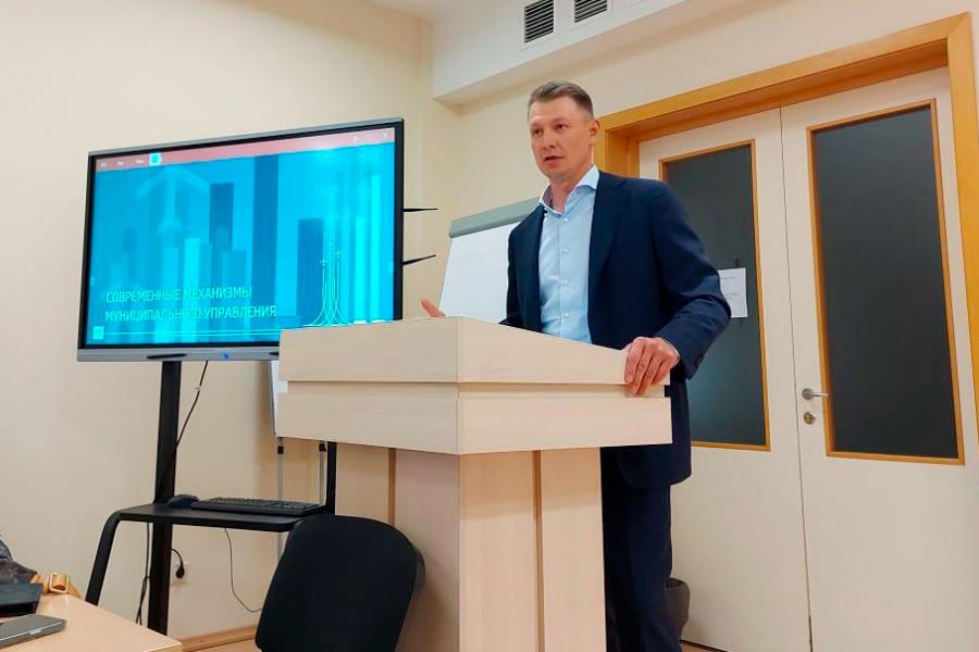 А.В.Двойных рассказал студентам о современных механизмах муниципального управления