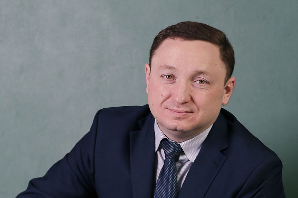 Выпускник Школы бизнеса Дмитрий Петров назначен заместителем министра региональной политики Новосибирской области