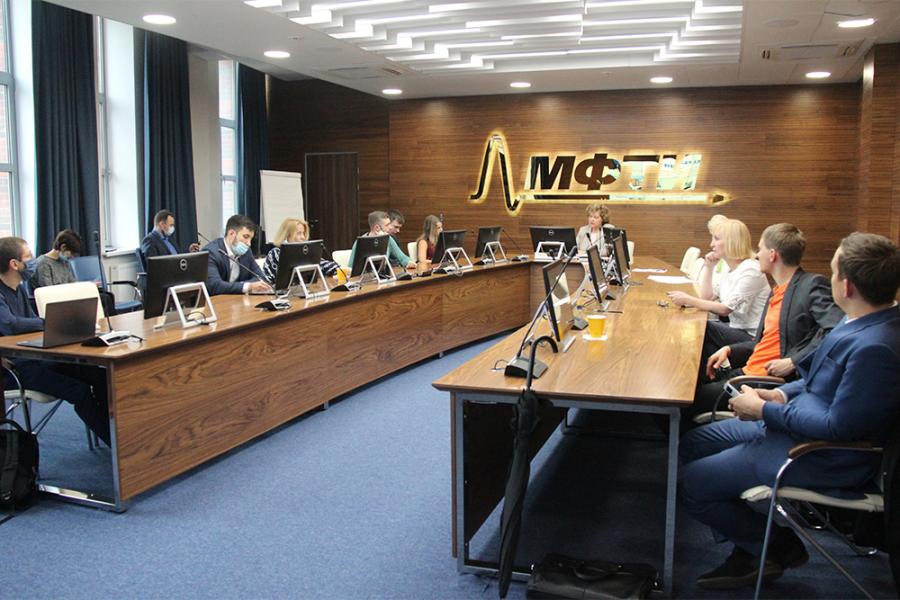 Визит слушателей программы MBA «Цифровая экономика» в кампус МФТИ в Долгопрудном