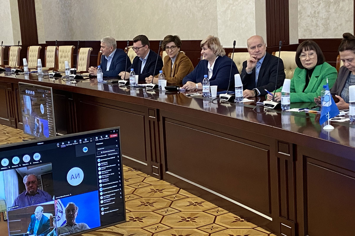 Школа бизнеса на заседании Совета РАБО