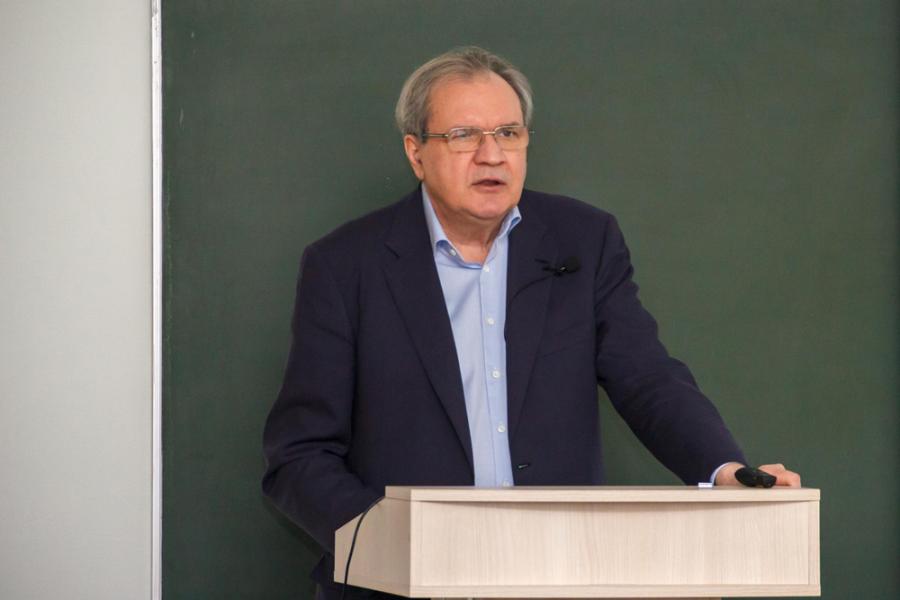 В.А.Фадеев прочитал лекцию слушателям МВА «Цифровая экономика»