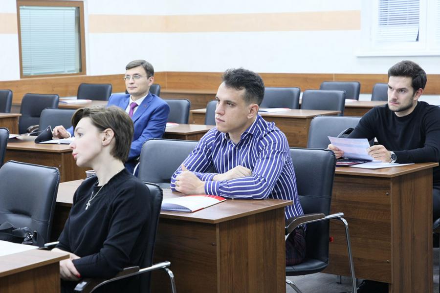 Профессиональная переподготовка по международным отношениям и протоколу