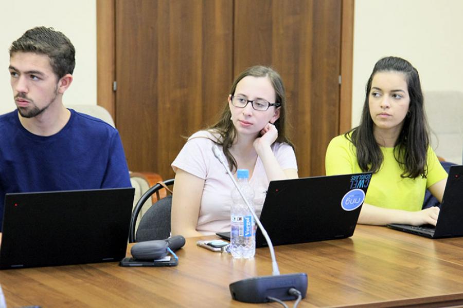 Студенты Babson College в МГИМО