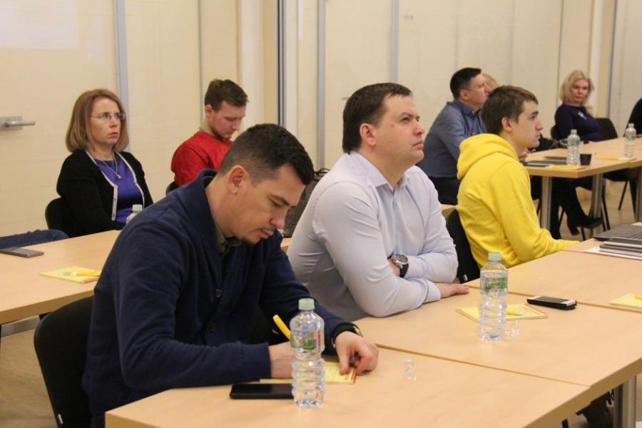 Слушатели программы «Цифровая экономика» посетили офис компании «1С»