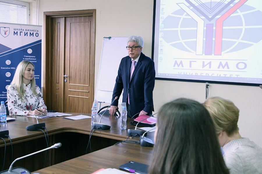 Повышение квалификации для сотрудников протокольных служб