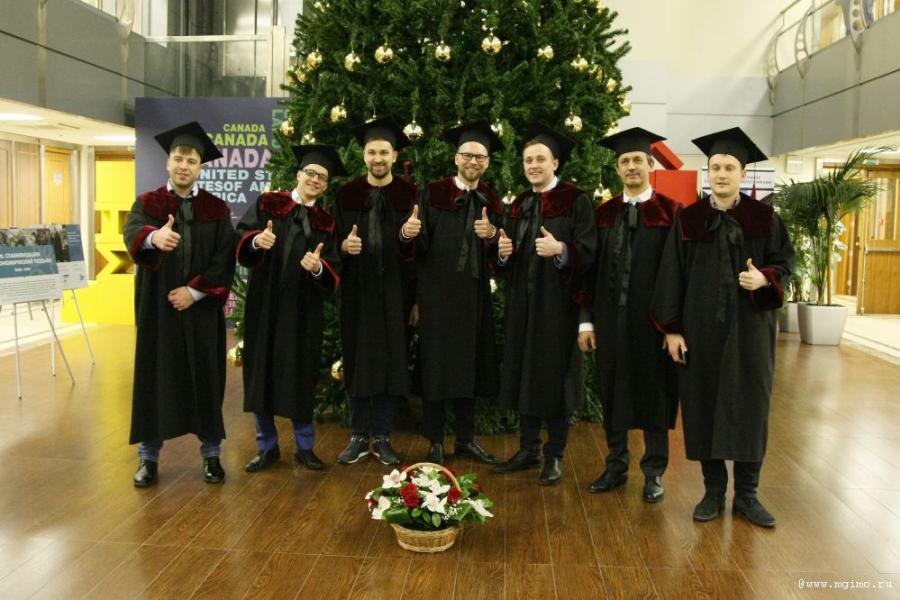 Выпускники EMBA получили дипломы