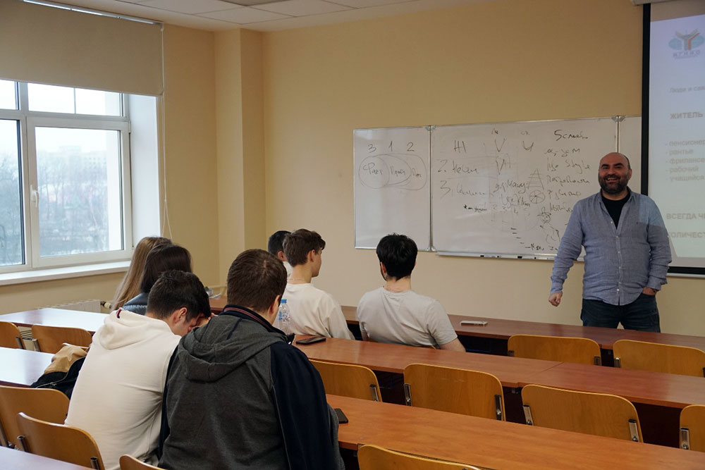 Профессионалы — студентам. Чем дальше, тем интереснее