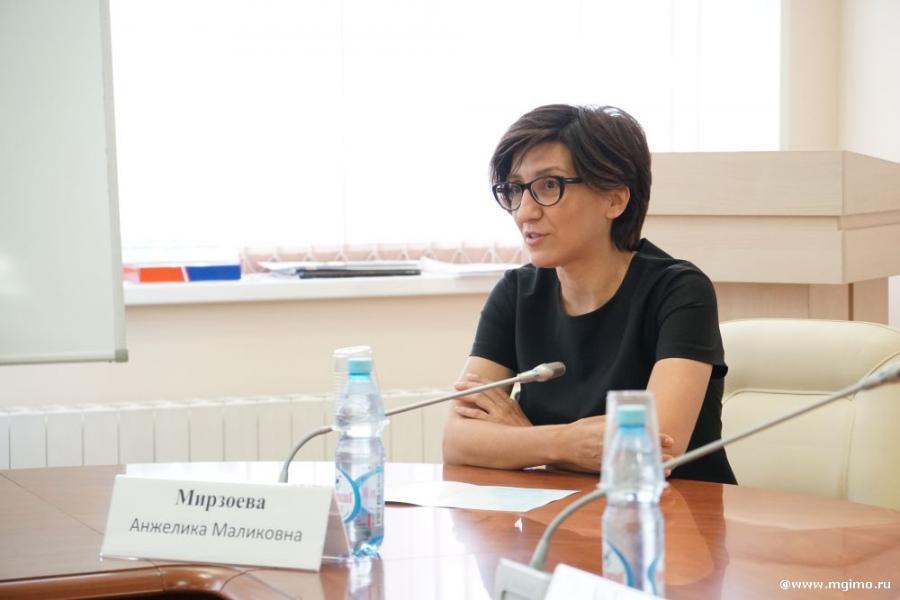 Интервью директора Школы бизнеса МГИМО А.М.Мирзоевой в специальном номере РБК