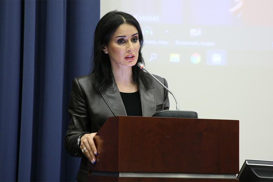 Тина Канделаки прочитала лекцию слушателям Школы бизнеса МГИМО
