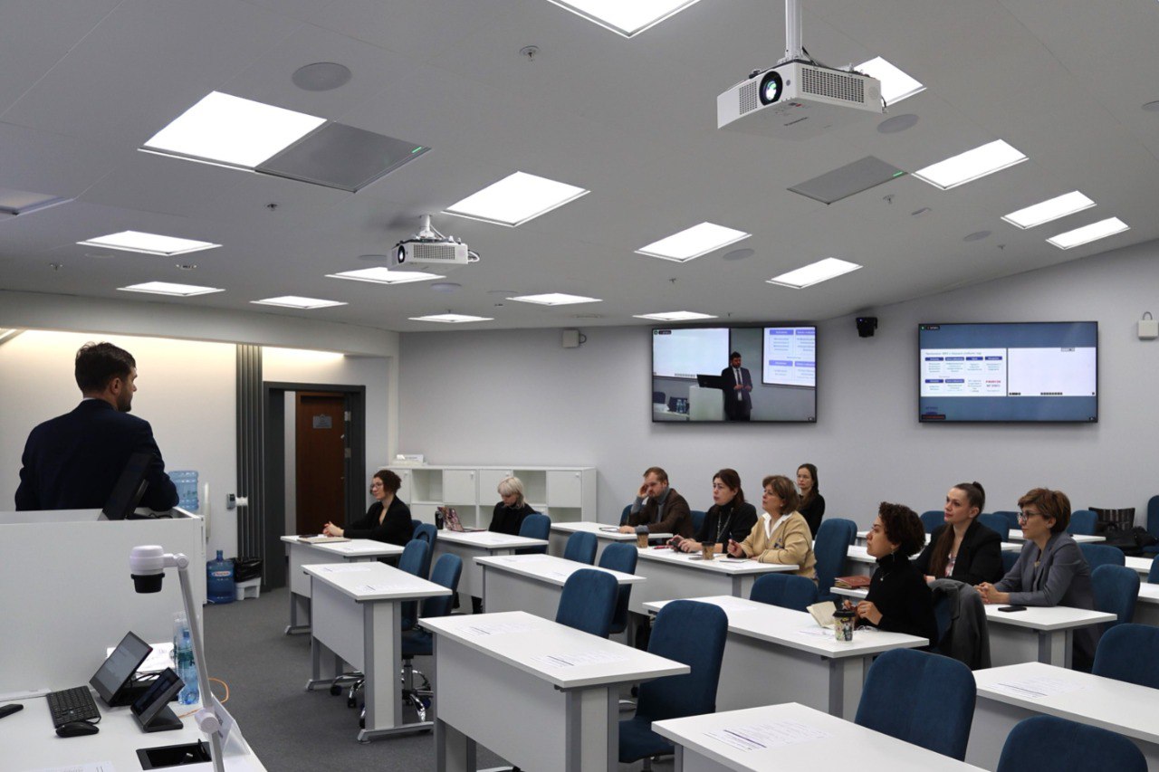 Преподаватели МГИМО изучают современную цифровую инфраструктуру Университета