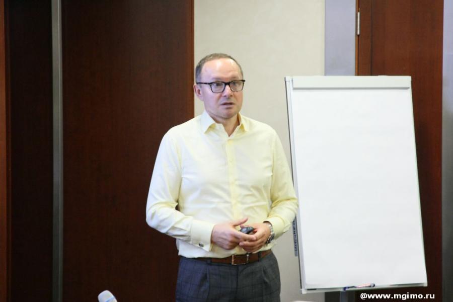 Лекция основателя компании «Май» И.В.Лисиненко