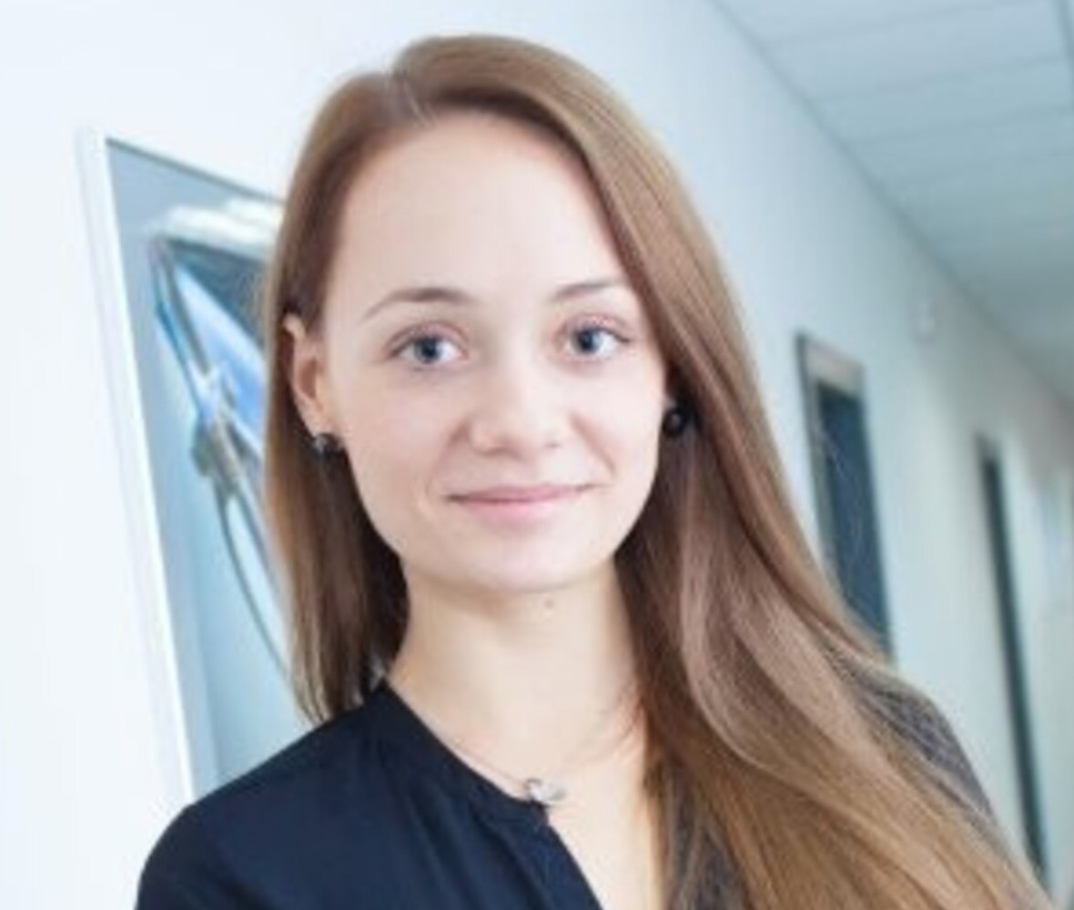 АННА ФРОЛОВА