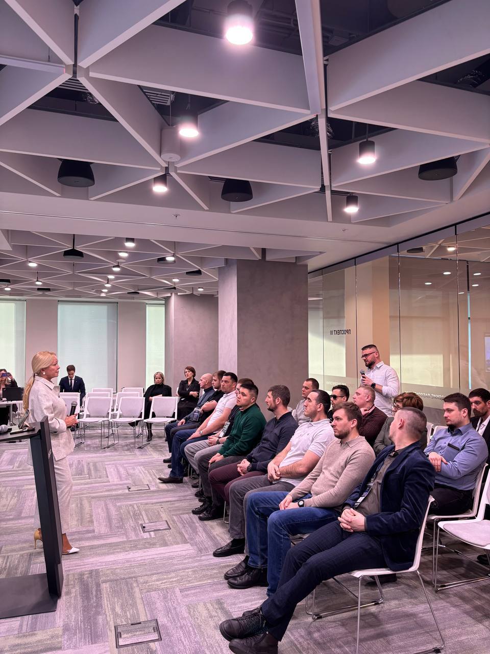 Слушатели программы «Управление городской инфраструктурой и развитием территорий» в Городских лабораториях ВЭБа