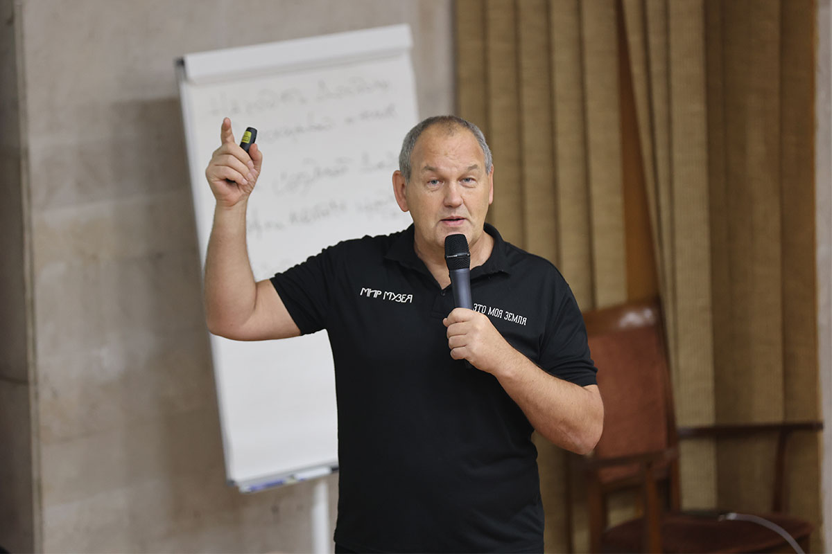 Сказки для взрослых: в МГИМО прошел необычный мастер-класс