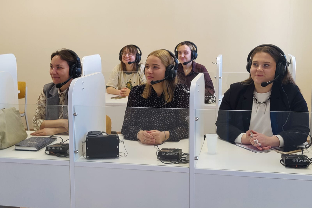 Преподаватели МГИМО-Одинцово прошли повышение квалификации по использованию лингафонных систем