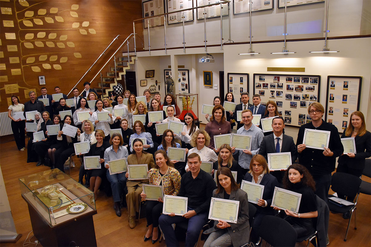 25-й выпуск программы по деловому протоколу и этикету в МГИМО