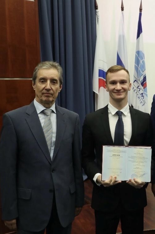 Александр Мальцев завоевал три золота на Чемпионате мира по водным видам спорта в Сингапуре