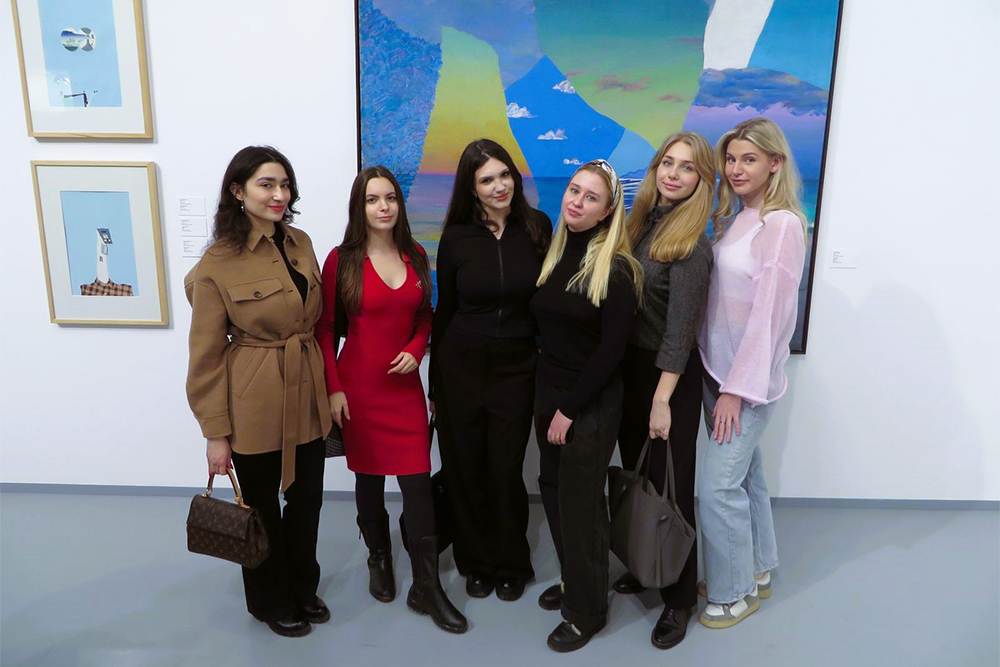 Студенты магистратуры «Менеджмент в сфере искусства и культуры» приняли участие в открытии новых выставок